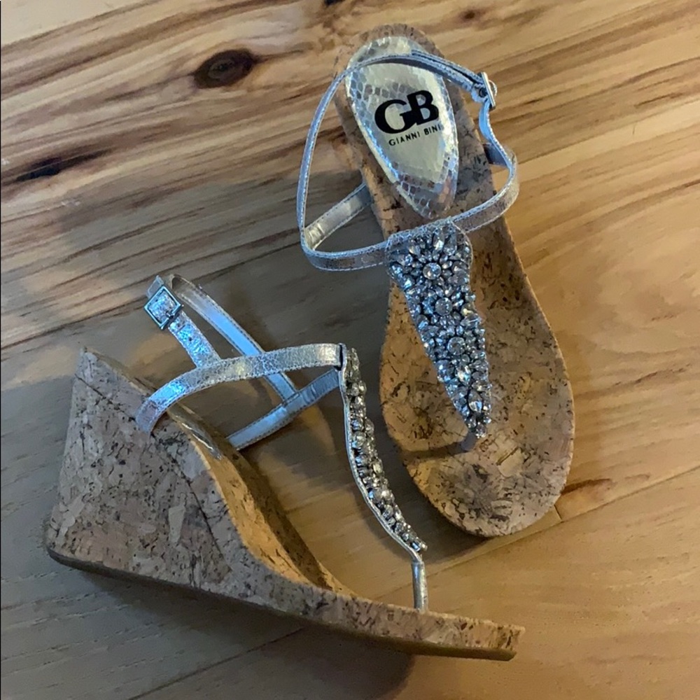 Gianni Bini Sett-Up Sandals